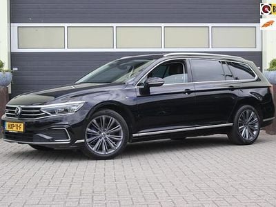 Zwart Occasion 2021 VW Passat Business Stationwagen | € 21.900 (Eerlijke prijs)