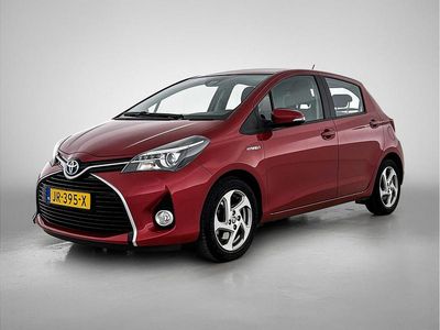 Rood Gebruikt 2016 Toyota Yaris Hybrid Trend Hatchback | € 13.950 (Eerlijke prijs)