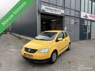 Occasion VW Fox 54 PK (39 kW) 2006 Geel Hatchback