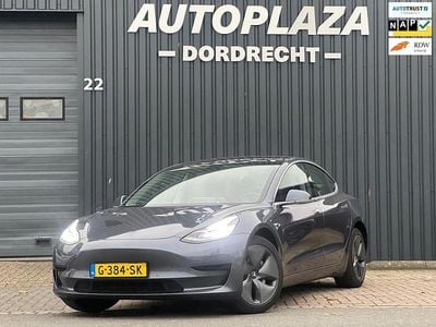 Grijs Gebruikt 2019 Tesla Model 3 Standard Range Sedan | € 16.545 (Goede deal)