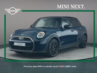 Occasion Mini Cooper Favoured 114 kW (156 PK) 2025 Blauw Hatchback