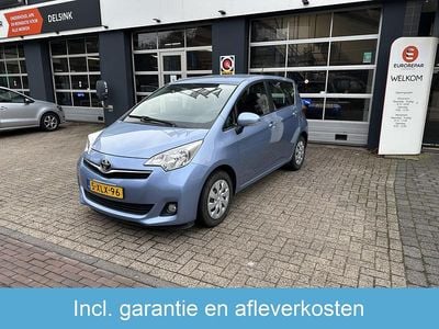 Blauw Occasion 2014 Toyota Verso-S MPV | € 7.750 (Super prijs)