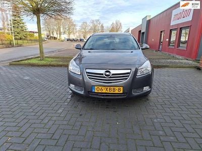 Grijs Occasion 2012 Opel Insignia Cosmo Stationwagen | € 2.499 (Goede deal)