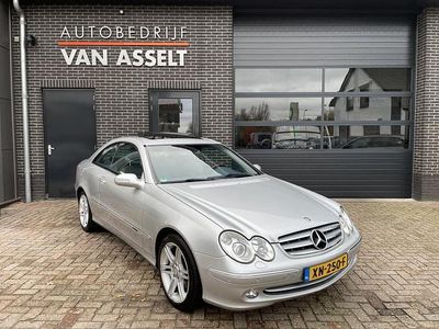 Zilver (metallic) Gebruikt 2003 Mercedes 320 Elegance Coupé | € 9.900 (Duur)