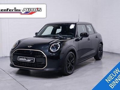 Zwart Gebruikt 2025 Mini Cooper Classic Hatchback | € 37.850