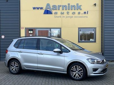 tweedehands VW Golf Sportsvan 1.4 125 pk Business edit. navi, parkeesensoren, stoelverwarming, clima, trekhaak