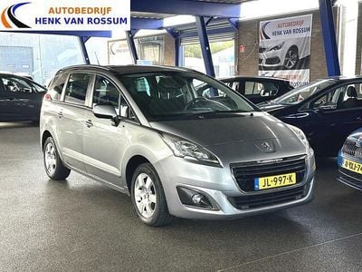 Grijs Occasion 2016 Peugeot 5008 Style MPV | € 9.950 (Duur)