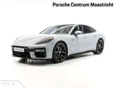 Porsche Panamera 4