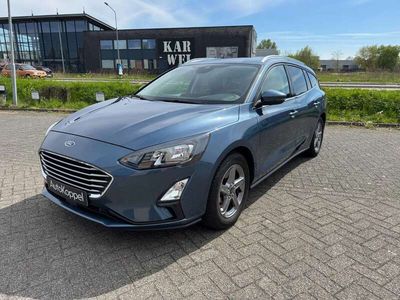 Blauw, metallic lak Occasion 2019 Ford Focus Cool & Connect Stationwagen | € 11.950 (Duur)