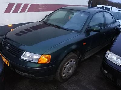 Occasion VW Passat Trendline 101 PK (74 kW) 1997 Groen Sedan