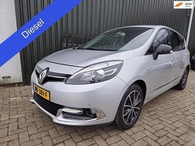 Zilver (metallic) Occasion 2012 Renault Grand Scénic III Bose Edition MPV | € 4.990 (Eerlijke prijs)