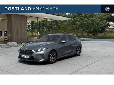 Grijs Nieuw 2025 BMW 120 Comfort Edition Hatchback | € 51.744 (Goede deal)