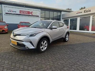Gebruikt 2017 Toyota C-HR SUV | € 15.750 (Eerlijke prijs)