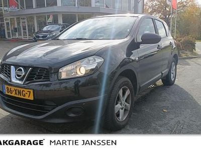 Zwart (metallic) Gebruikt 2012 Nissan Qashqai Visia SUV | € 4.950 (Eerlijke prijs)