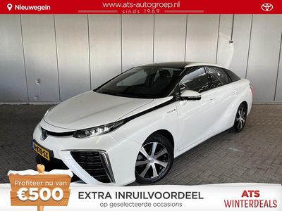 Wit Occasion 2015 Toyota Mirai Executive Sedan | € 12.500 (Iets duurder)