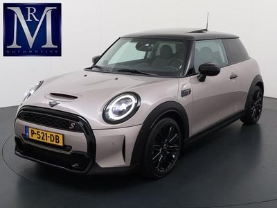 Grijs Occasion 2021 Mini Cooper S Hatchback | € 28.770 (Eerlijke prijs)