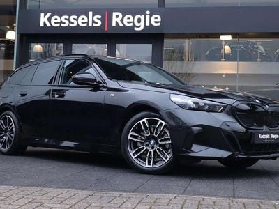 Zwart Occasion 2024 BMW 520 M Sport Stationwagen | € 59.950 (Eerlijke prijs)