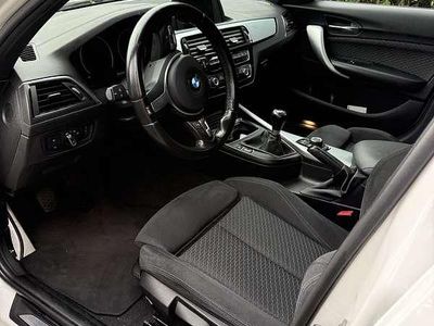 Occasion 2017 BMW 118 Sport Line Hatchback | € 14.950 (Eerlijke prijs)