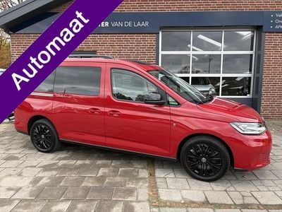 Rood Occasion 2022 VW Caddy Maxi California MPV | € 41.950