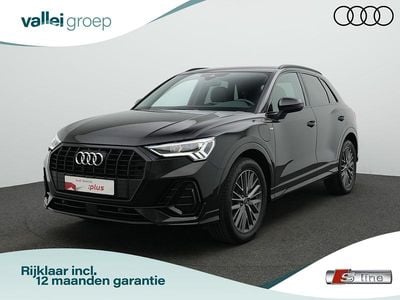 Zwart (metallic) Gebruikt 2022 Audi Q3 S-Line SUV | € 37.400 (Eerlijke prijs)