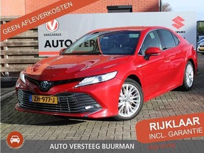 Rood Occasion 2019 Toyota Camry Premium Sedan | € 25.950 (Goede deal)