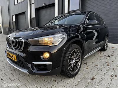 Zwart Occasion 2016 BMW X1 Executive SUV | € 10.950 (Duur)