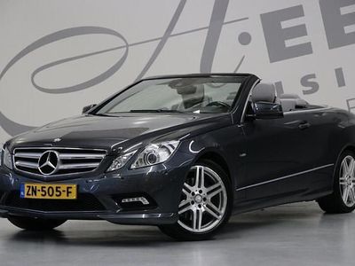 Grijs Occasion 2011 Mercedes E200 Elegance Cabriolet | € 19.950 (Duur)