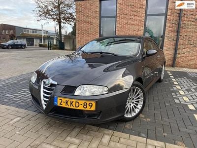 Grijs Gebruikt 2007 Alfa Romeo GT Distinctive Coupé | € 3.450 (Iets duurder)