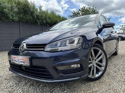 Blauw Occasion 2016 VW Golf Highline Sedan | € 14.750 (Duur)