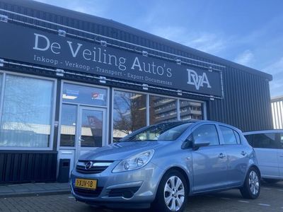 tweedehands Opel Corsa 1.2-16V Essentia