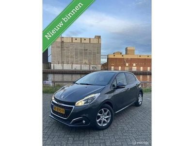 Grijs Gebruikt 2016 Peugeot 208 Allure Hatchback | € 6.250 (Goede deal)
