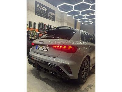 Grijs (metallic) Occasion 2025 Audi RS3 Sport Sedan | € 63.000