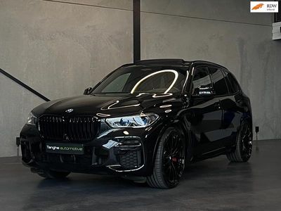Zwart Occasion 2022 BMW X5 M Sport SUV | € 69.890 (Eerlijke prijs)