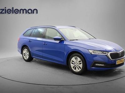 Blauw Occasion 2021 Skoda Octavia Business Line Stationwagen | € 16.845 (Eerlijke prijs)