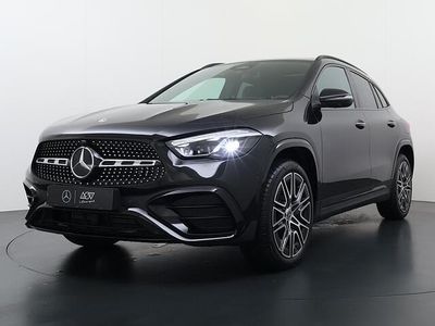 Zwart Nieuw 2025 Mercedes GLA250 Business SUV | € 59.995 (Iets duurder)