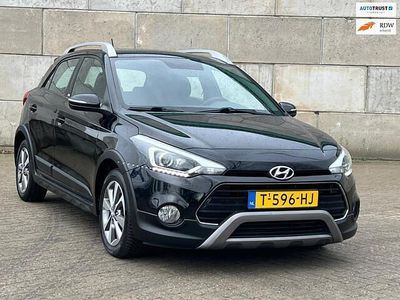 Zwart (metallic) Occasion 2018 Hyundai i20 Premium Hatchback | € 11.950 (Iets duurder)
