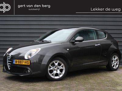 tweedehands Alfa Romeo MiTo 0.9 TwinAir Distinctive - CLIMA - CRUISE - BLUE & ME - PDC ACHTER -