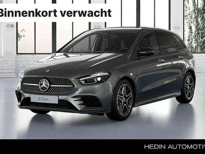 Grijs, metallic lak Nieuw 2025 Mercedes B180 Business MPV | € 52.210 (Iets duurder)