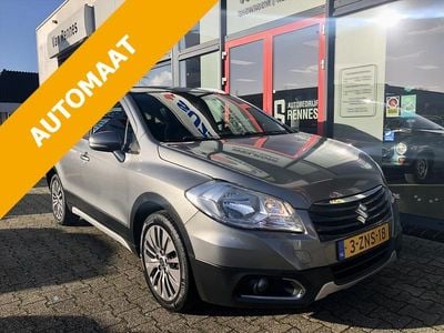 Grijs (metallic) Gebruikt 2015 Suzuki SX4 Exclusive Hatchback | € 13.950 (Iets duurder)