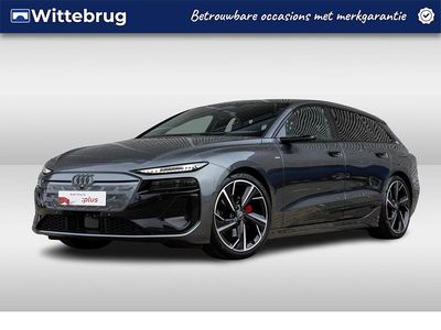 Grijs Occasion 2025 Audi A6 e-tron S-Line Stationwagen | € 66.950 (Duur)