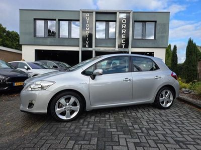 Toyota Auris Hybrid