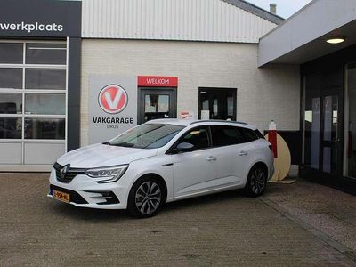Wit parelmoer Occasion 2021 Renault Megane E-Tech R.S. Stationwagen | € 17.500 (Eerlijke prijs)