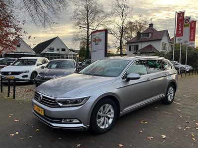 Grijs Gebruikt 2019 VW Passat Business Stationwagen | € 19.450 (Eerlijke prijs)