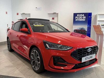 Rood Occasion 2025 Ford Focus ST-Line X Hatchback | € 32.000 (Duur)