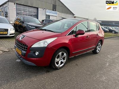 Rood Occasion 2011 Peugeot 3008 MPV | € 2.500 (Eerlijke prijs)