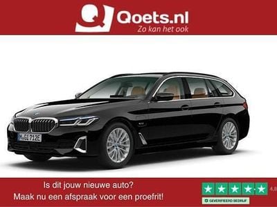 Zwart Occasion 2022 BMW 530e Executive Stationwagen | € 35.950 (Super prijs)
