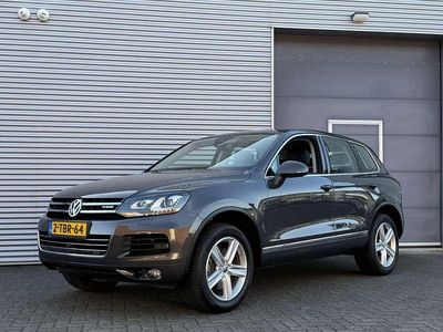 Grijs Occasion 2011 VW Touareg Highline SUV | € 14.999