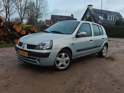 Occasion Renault Clio II Dynamique 98 PK (72 kW) 2002 Sedan