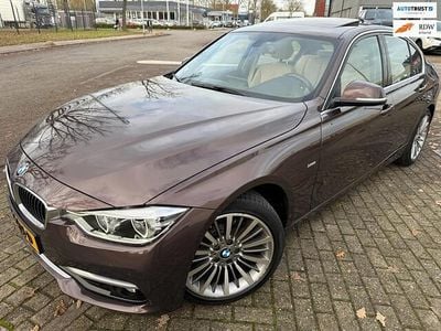 Occasion BMW 320 Luxury Line 184 PK (135 kW) 2019 Bruin (metallic) Sedan
