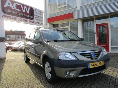 Beige Gebruikt 2008 Dacia Logan Lauréate Sedan | € 4.450 (Duur)